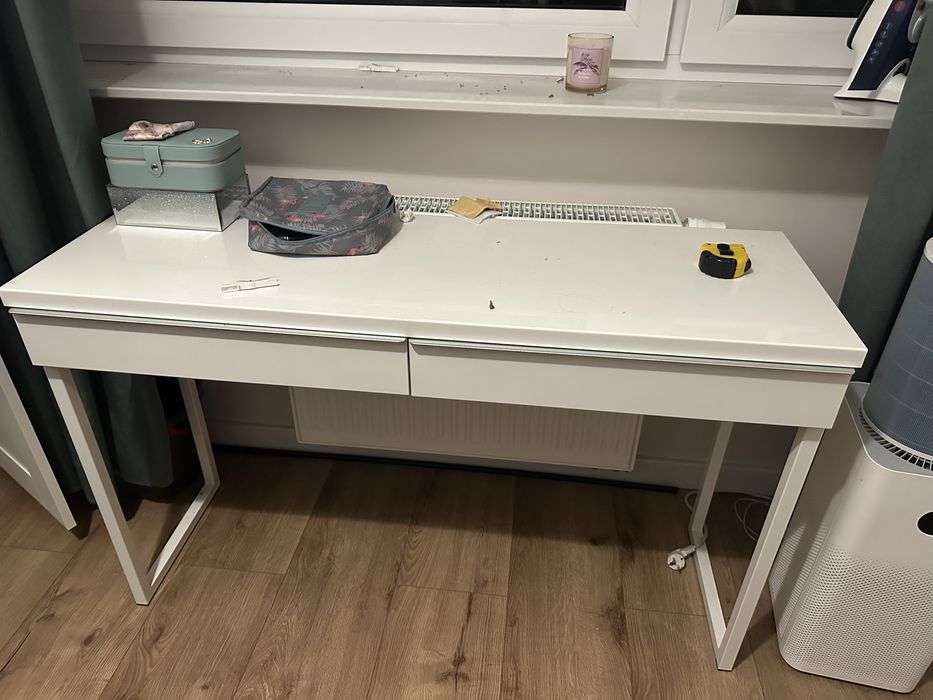 Biurko toaletka 120x40 ikea besta burs biała
