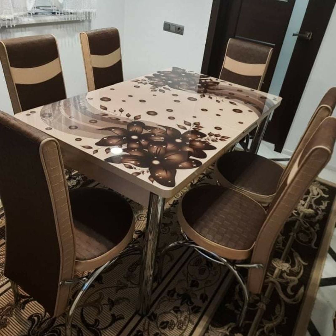 Стіл, столи,на кухню, ціна за комплект стіл та шість стільців