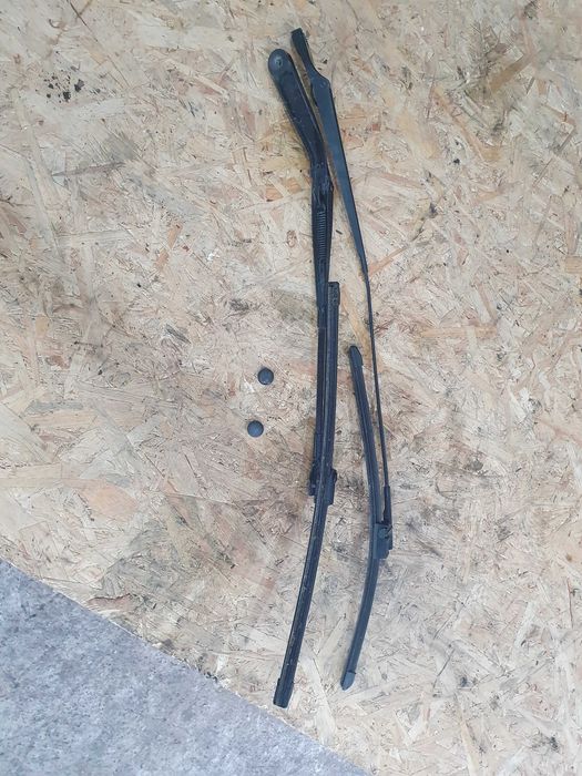 Ramię ramiona wycieraczek przód zaślepki Vw Polo 9n 4 IV 1.2 4r