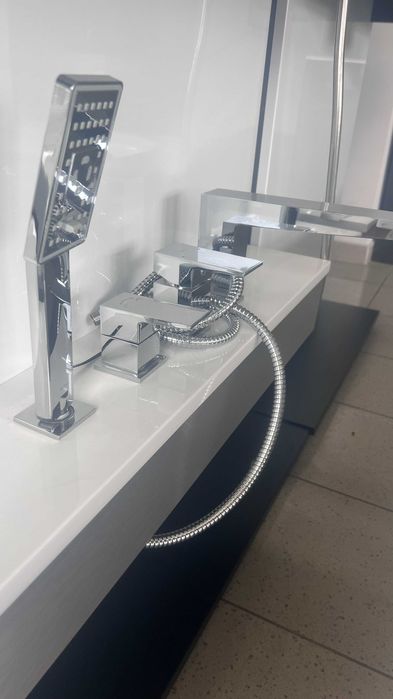 Bateria Wannowa 4-otworowa OMNIRES FR7132CR CHROM