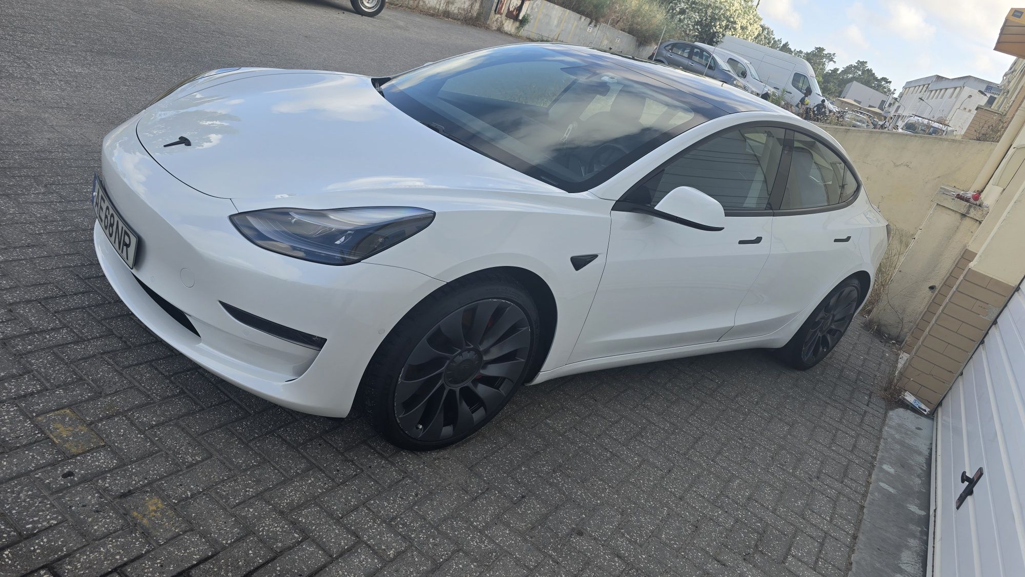 Tesla modelo 3 performance