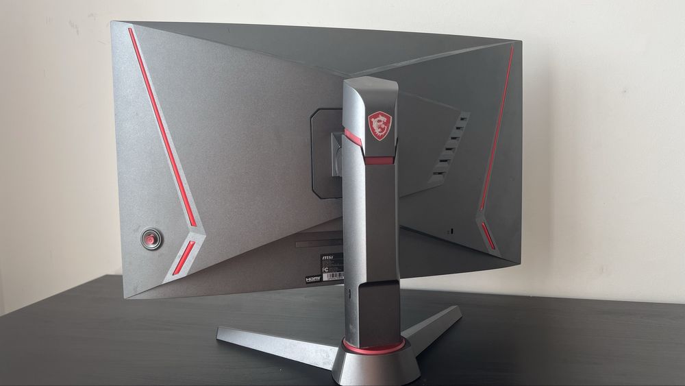 Monitor Curvo MSI Optix MAG24C