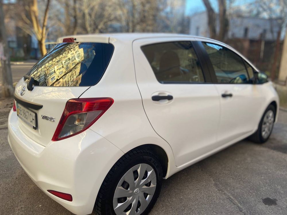 Toyota Yaris 2012