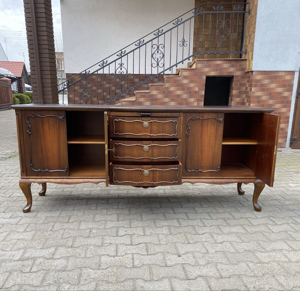 komoda w stylu ludwikowskim