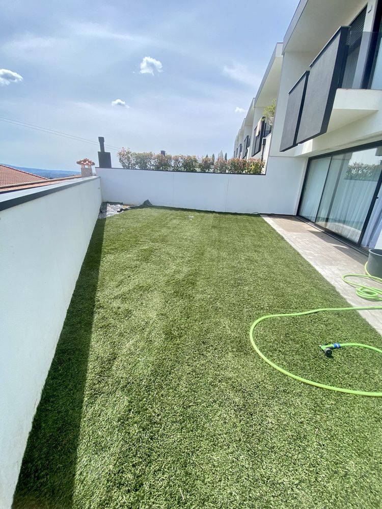 Fazemos jardins com Relva Artificial Profissional
