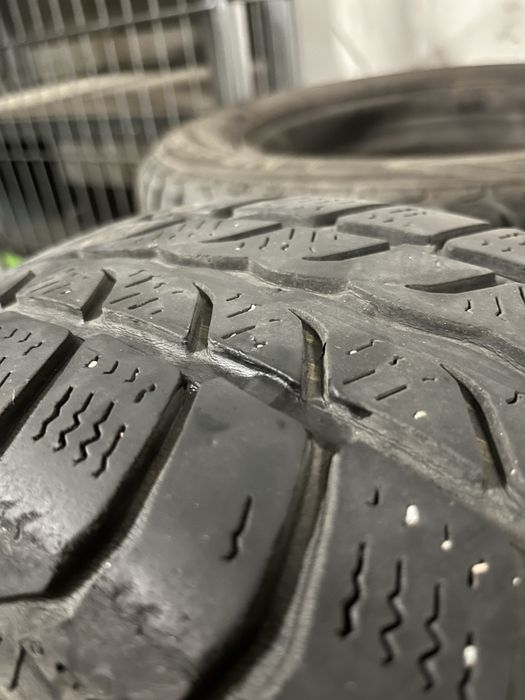 Sprzedam komplet 4 kół zimowych.  195/65 R15,  5x114.3,  DOT:3810