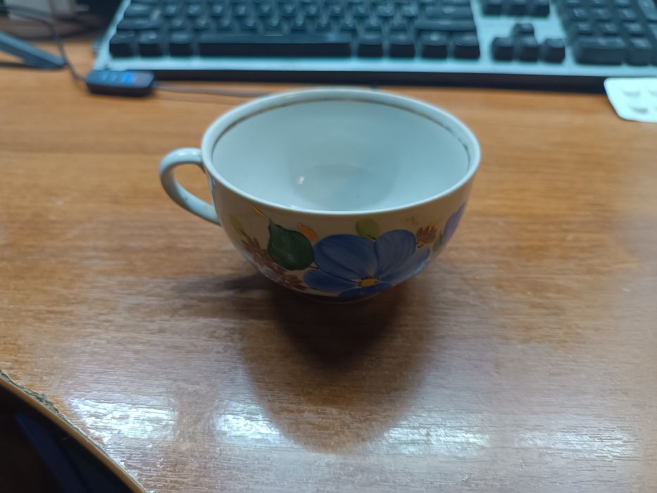 Чашка ,стаканы ,рюмки