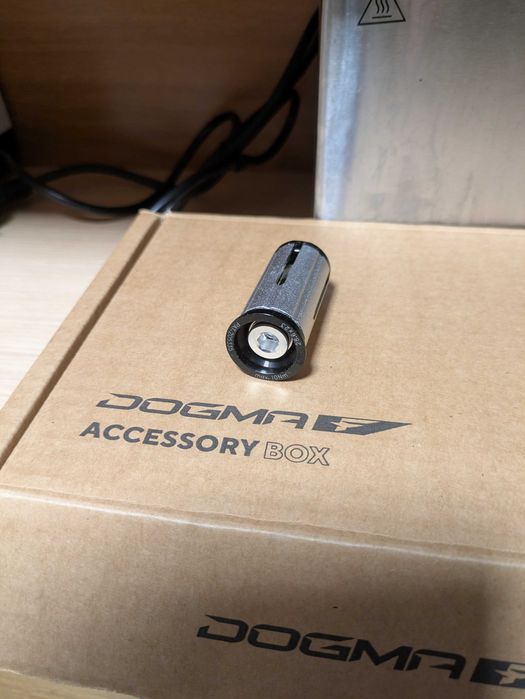 Korek kierownicy Pinarello Dogma F