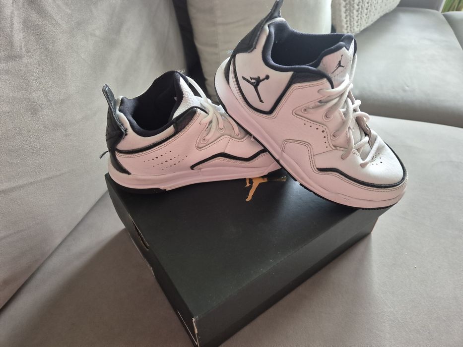 Buty Nike Jordan wyższe rozmiar 30