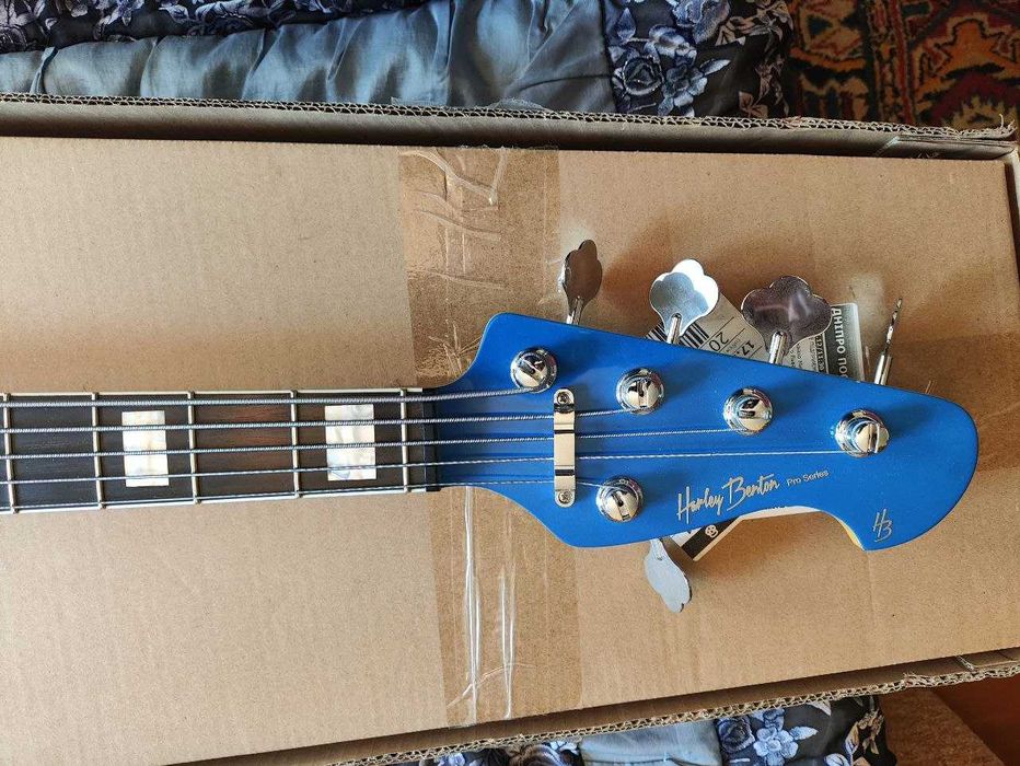 Продам бас-гитару Harley Benton Enhanced MP-5EB