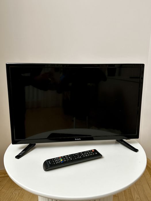 Телевізор Bravis LED-24D1900