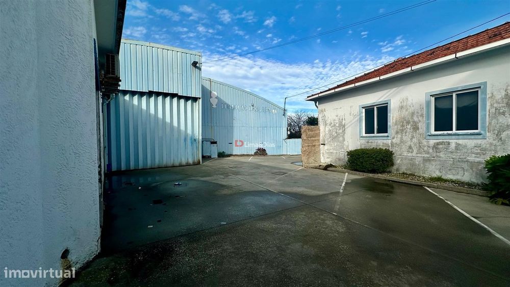 Armazém, Industria em Oliveira do Douro