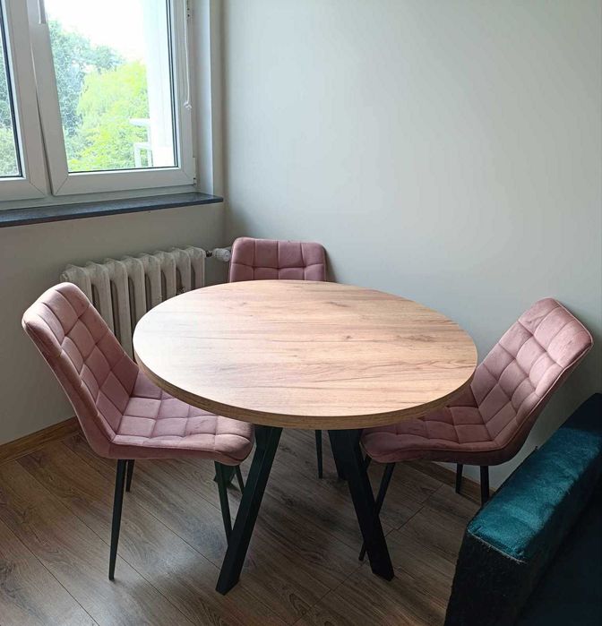 Sprzedam okrągły, rozkładany stół