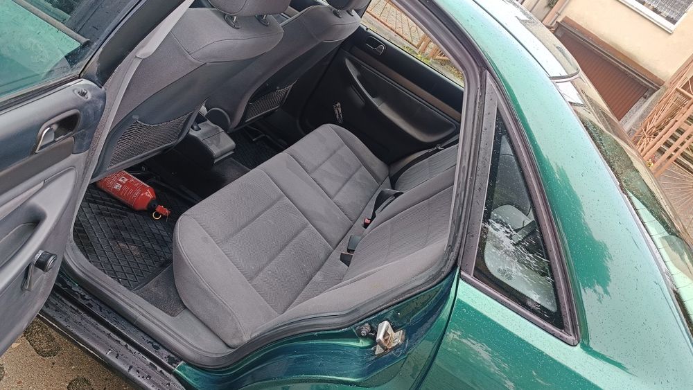 Audi A4 B5 1.8 benzyna sprawna klima