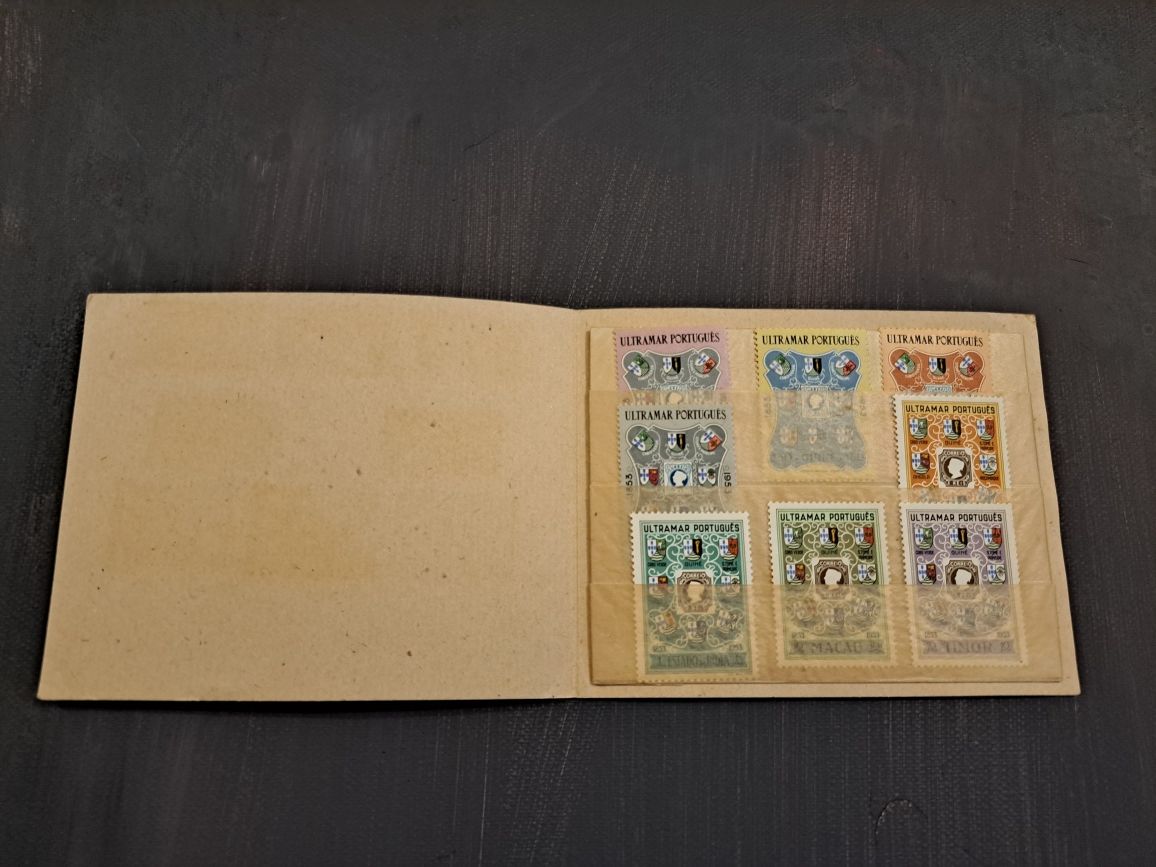 Colecção de selos centenário do selo postal português