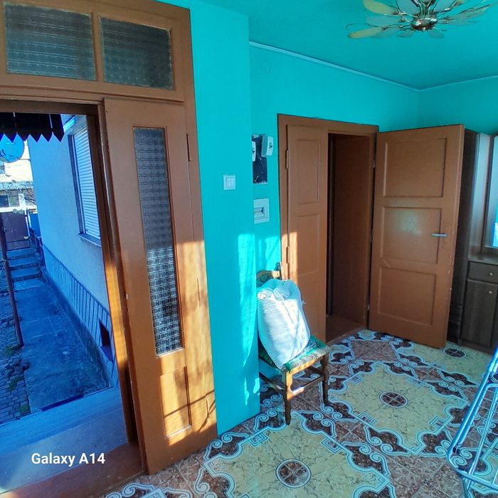 Біля поста гаї по центральній дорозі