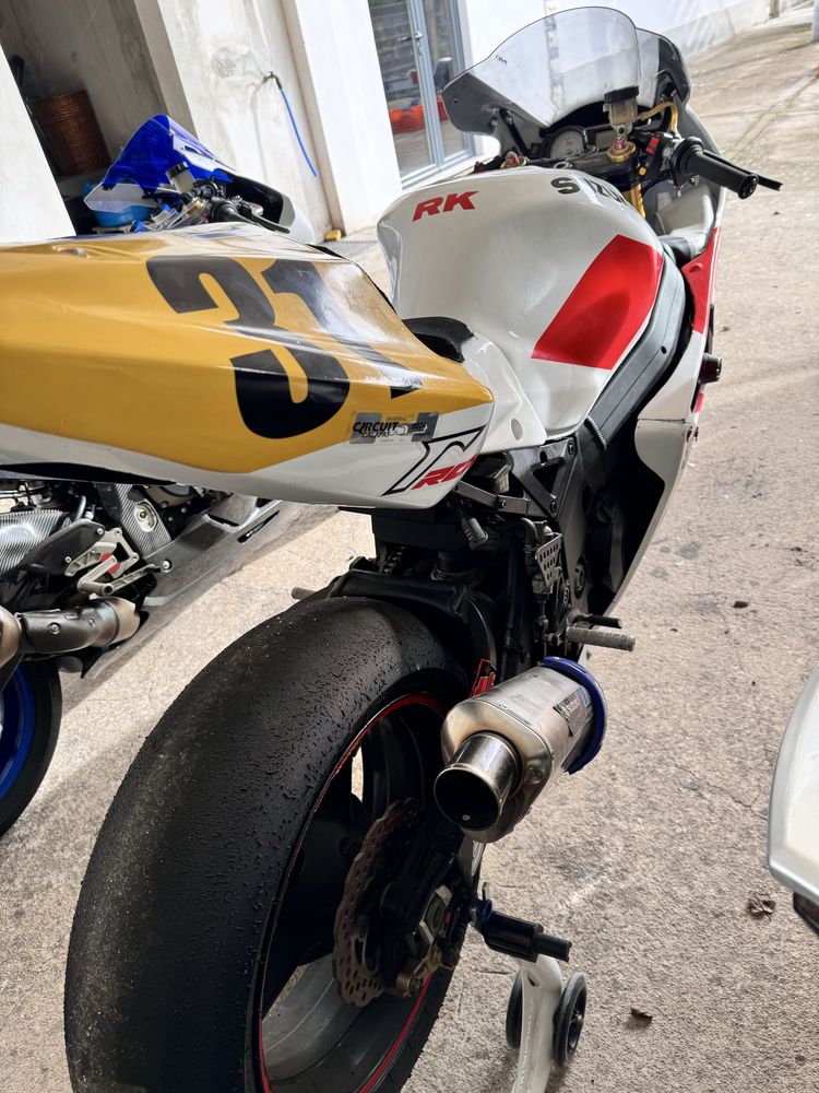 Suzuki Gsx-R 1000 k4 circuito