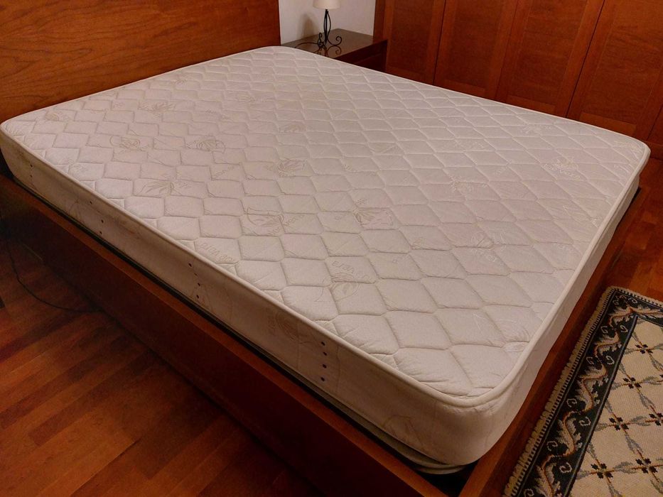 Colchão ortopédico de cama de casal 190 X  - Só o colchão!