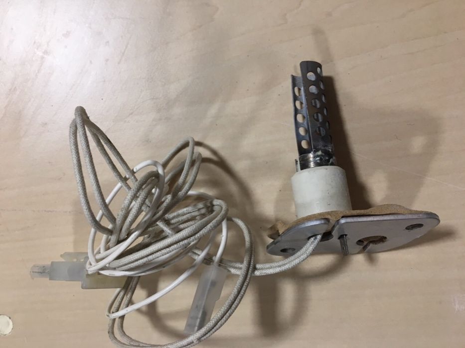 Свеча(электрод) розжига, накала на газовый котел Buderus