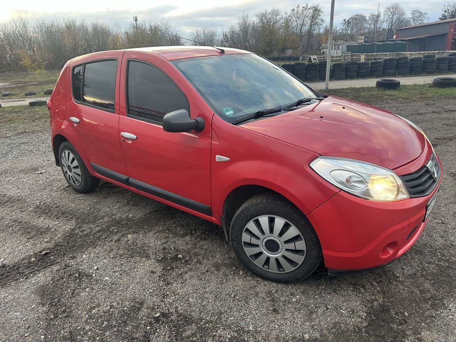 Dacia Sandero 1.4 , 2009 рік