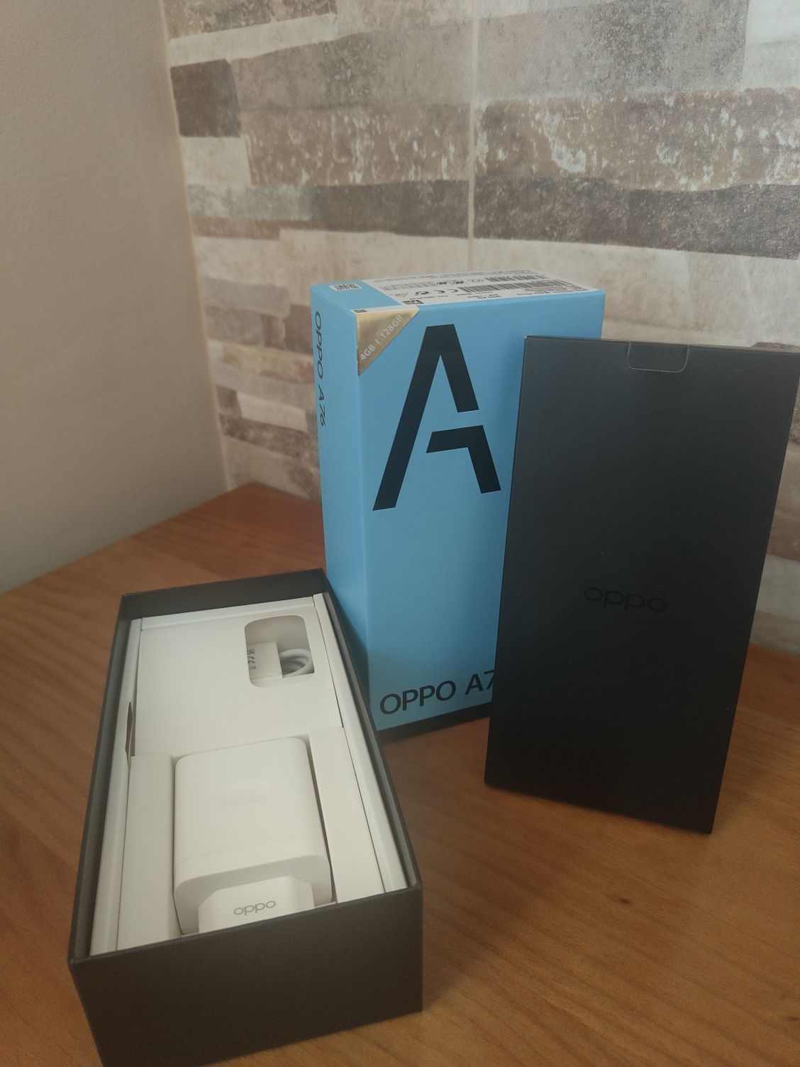 Telemóvel Oppo A76