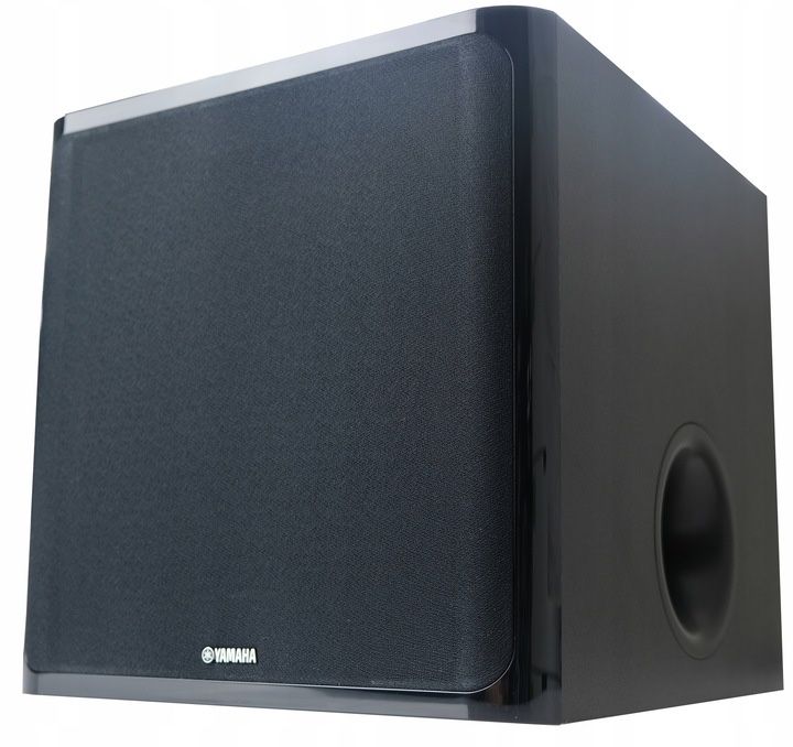 запакований сабвуфер Yamaha NS‑SWP40
