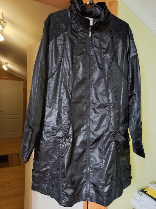 Куртка.Плащ.Пальтечко.50р.