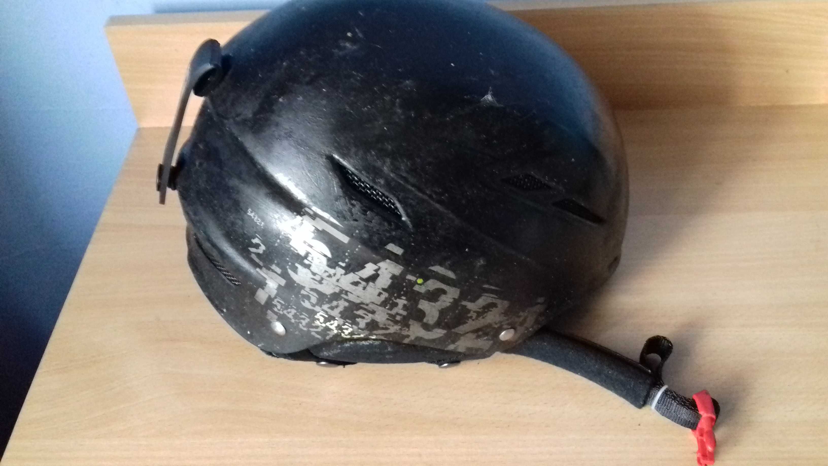 Kask narciarski IQ