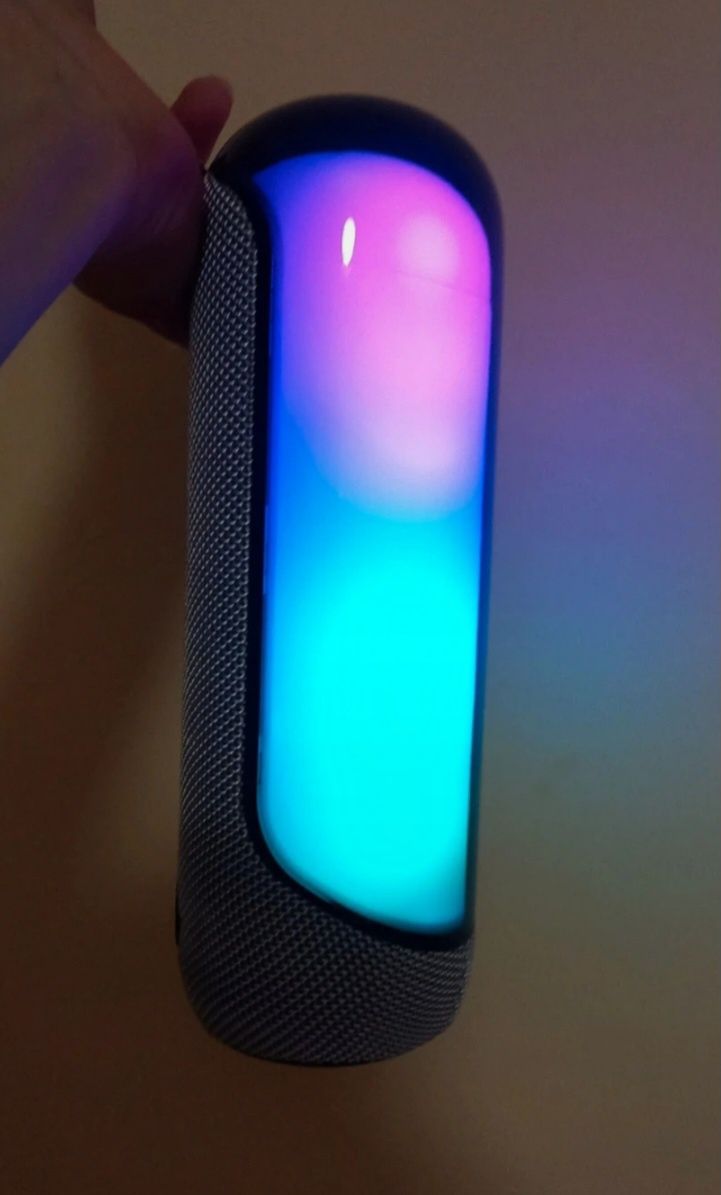 Głośnik bluetooth Led Nowy