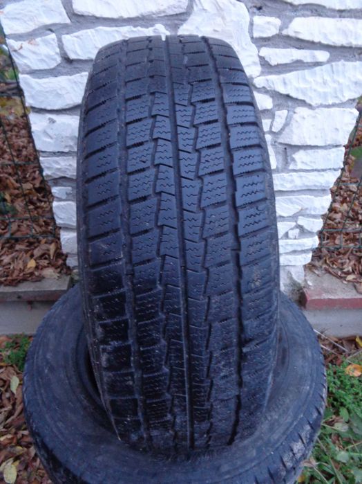 2szt. 215.65.16 C  Hankook Winter RW06 215/65R16 C 106/104T