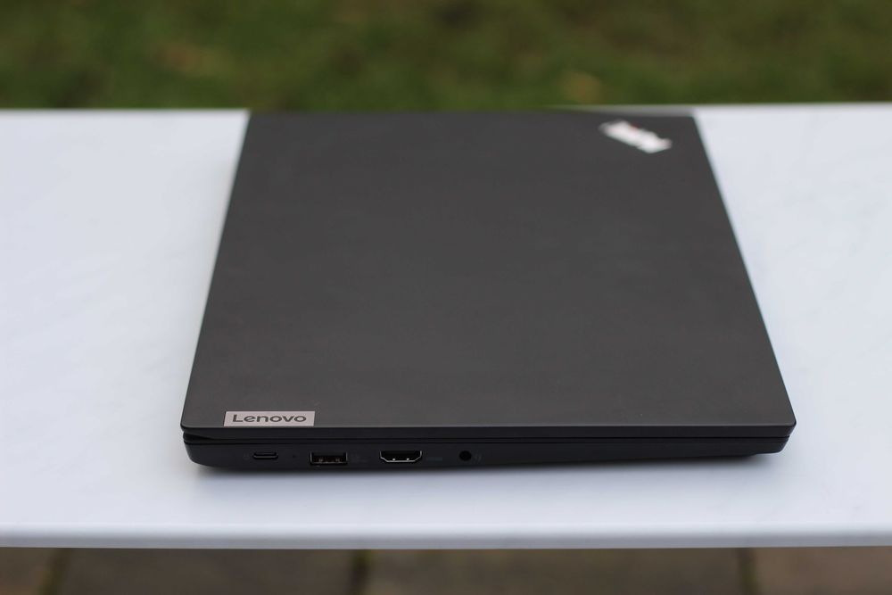 Lenovo Thinkpad E14 gen4 24GB RAM 256GB SSD AMD R3 5425U