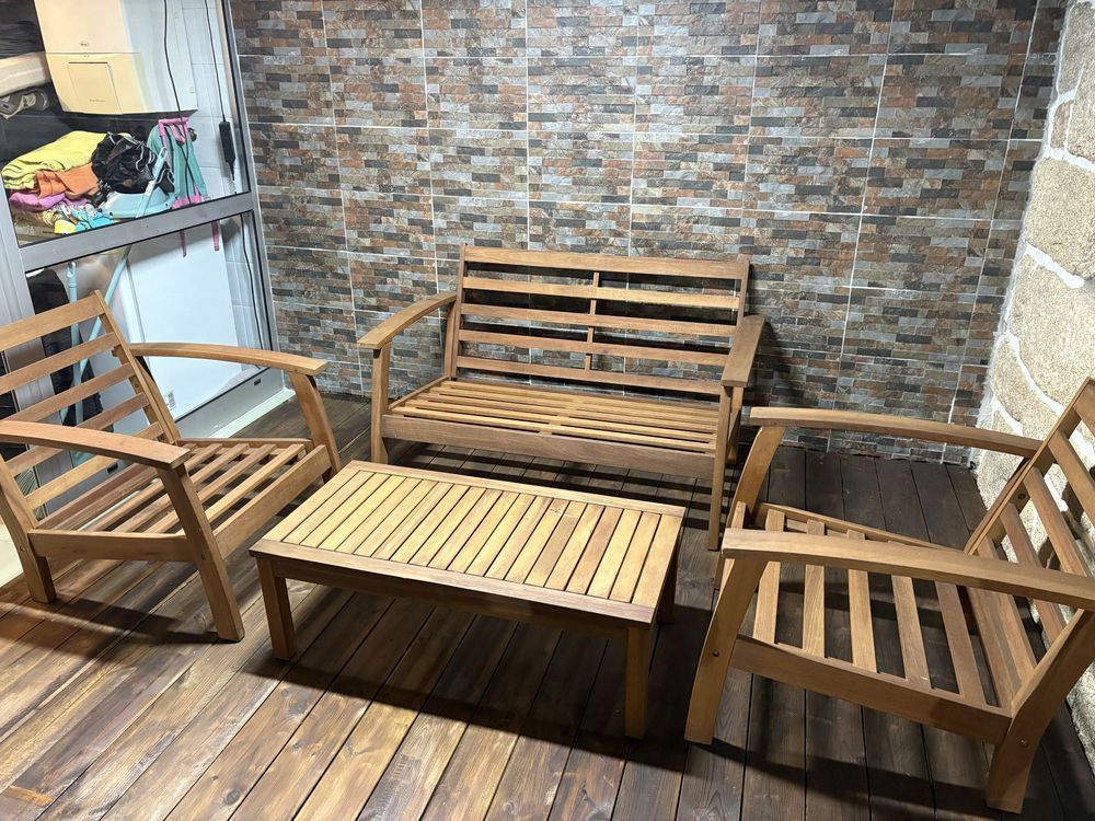 Sofas + cadeiras + mesa Exterior