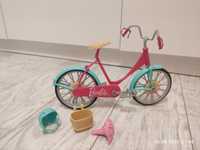 Rower dla lalki Barbie z koszykiem z kwiatami i kask.