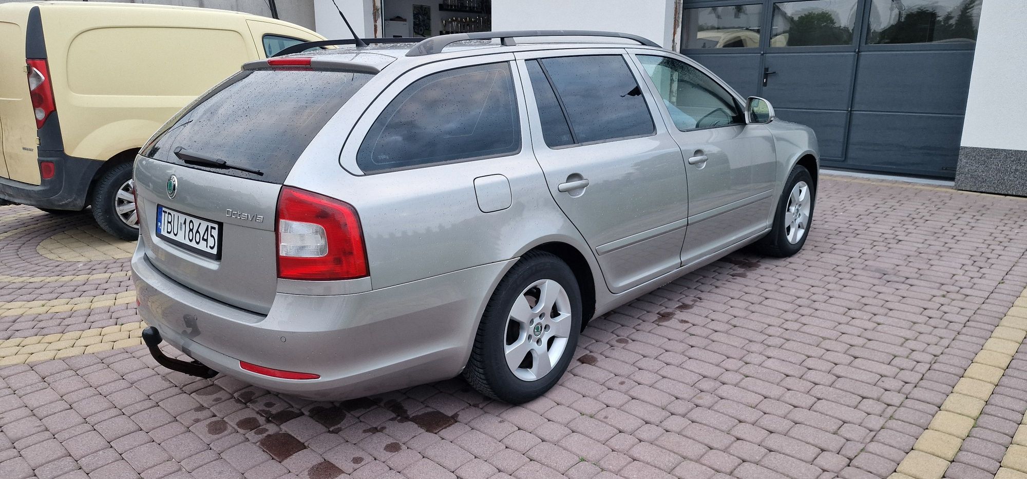 Skoda Octavia III 1.6 MPI + LPG, podgrzewane siedzenia, hak