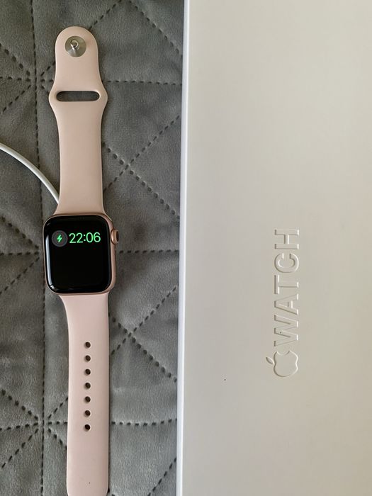 Годинник Apple watch series 5