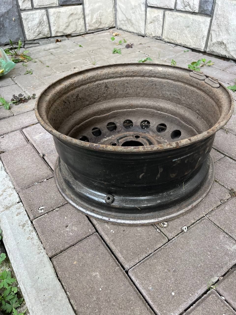 Продам 4 диска металевих