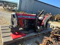 Trator Massey Ferguson 384S para peças