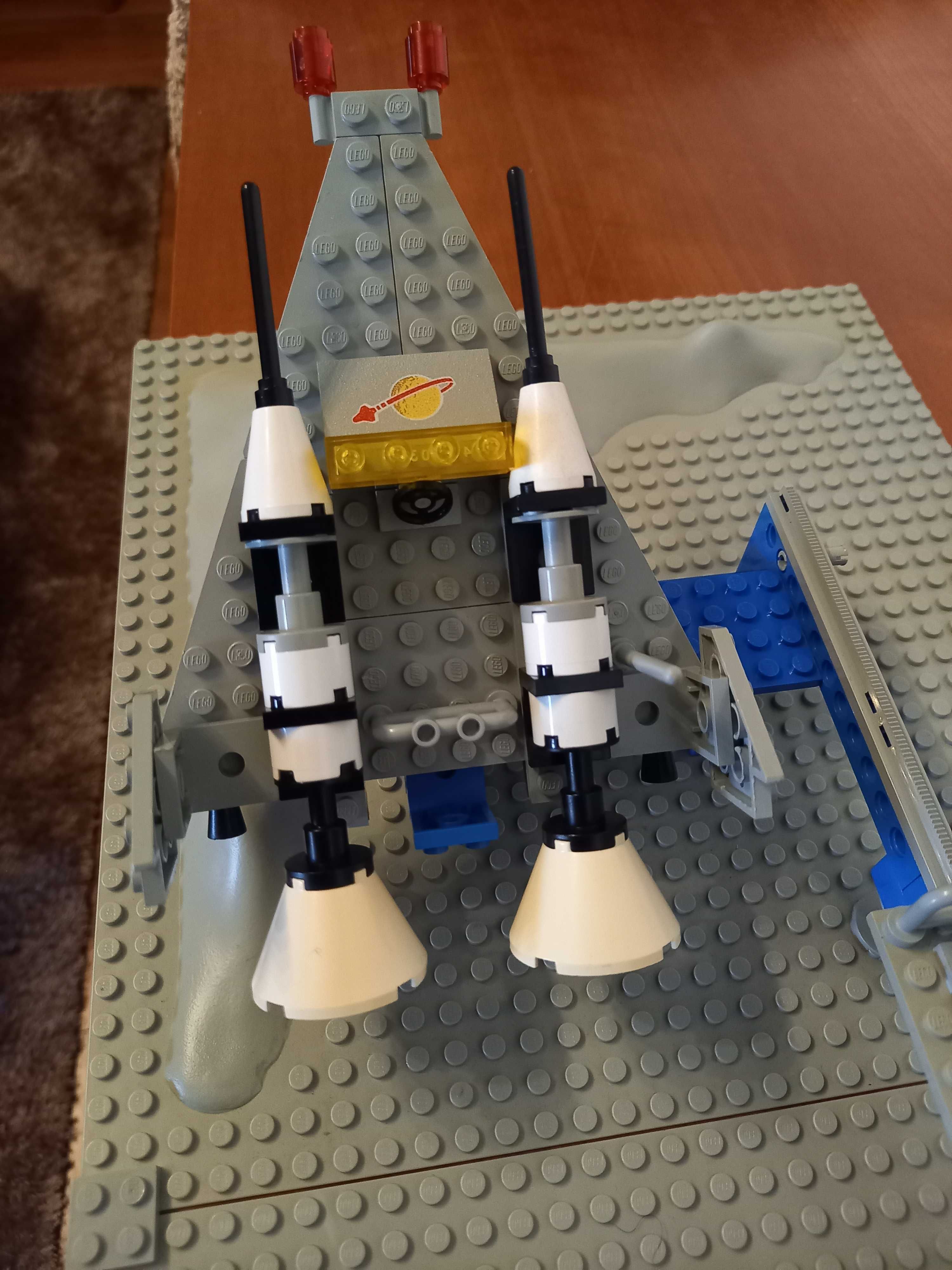 Lego 6970 Beta-1 Command Base