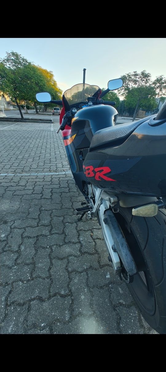 Honda CBR 600 F3 A2
