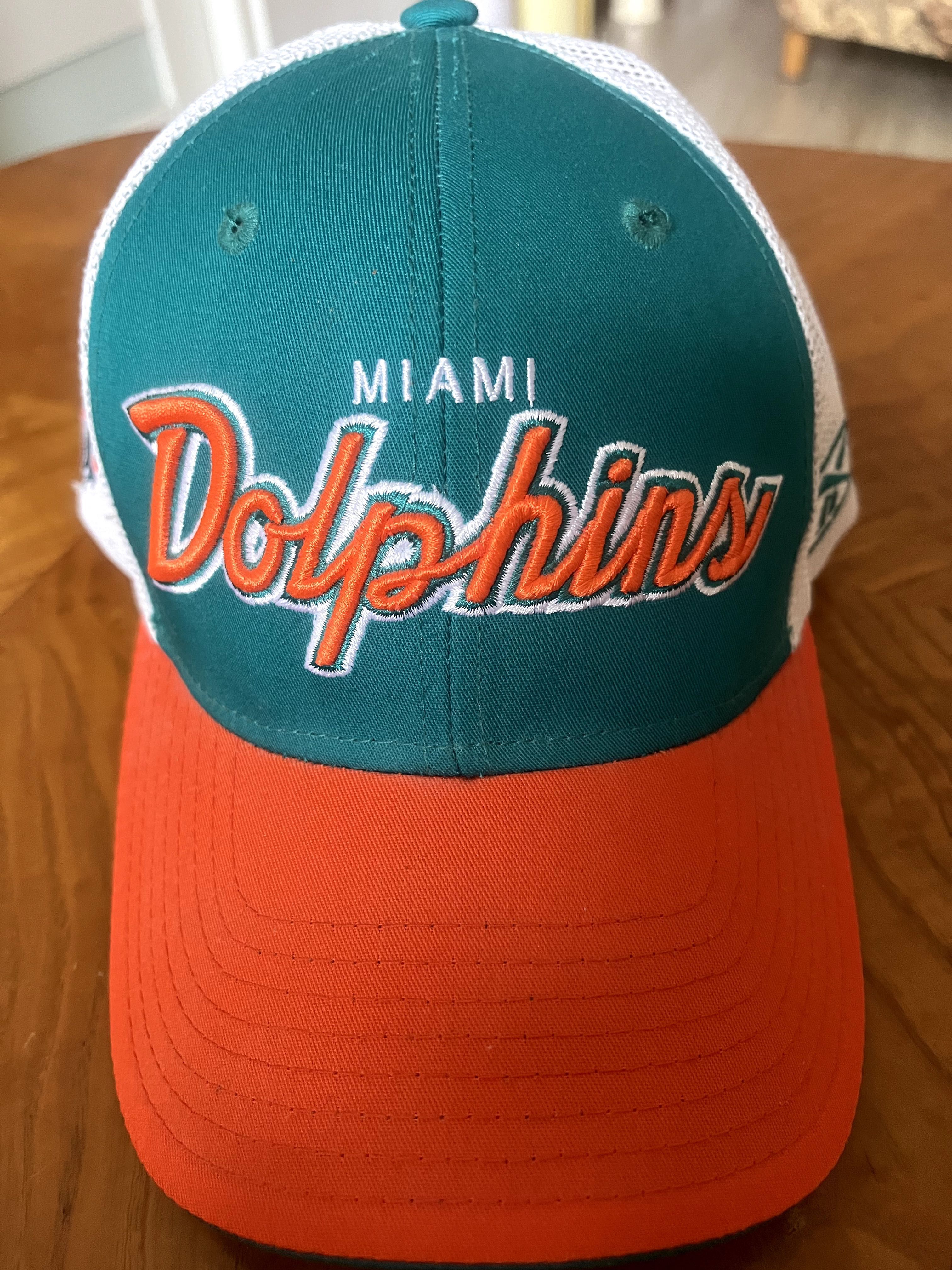 Czapka z daszkiem Reebok NFL Miami Dolphins stan nowy, z siateczką.