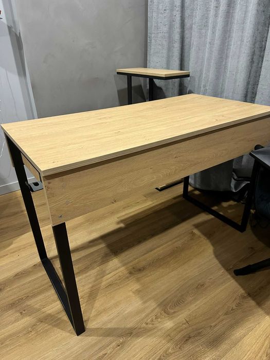 Стіл письмовий дитячий поличка