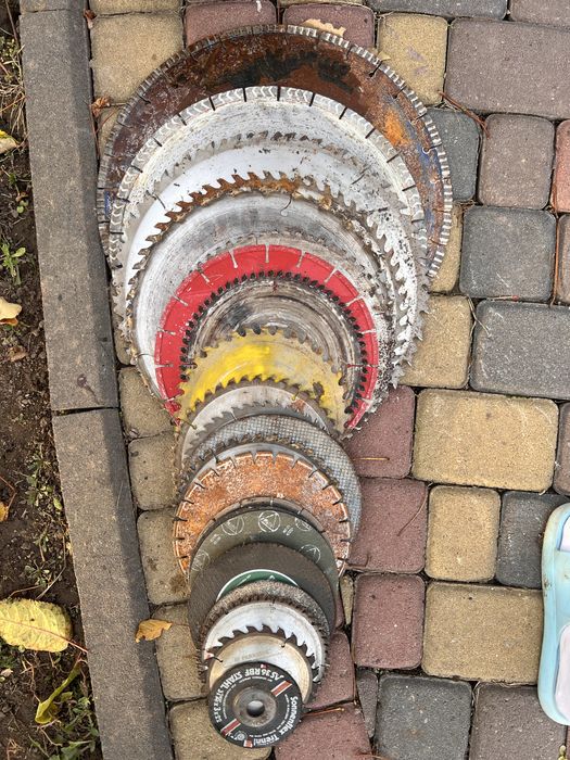 продаю хороший інструмент з Німеччини