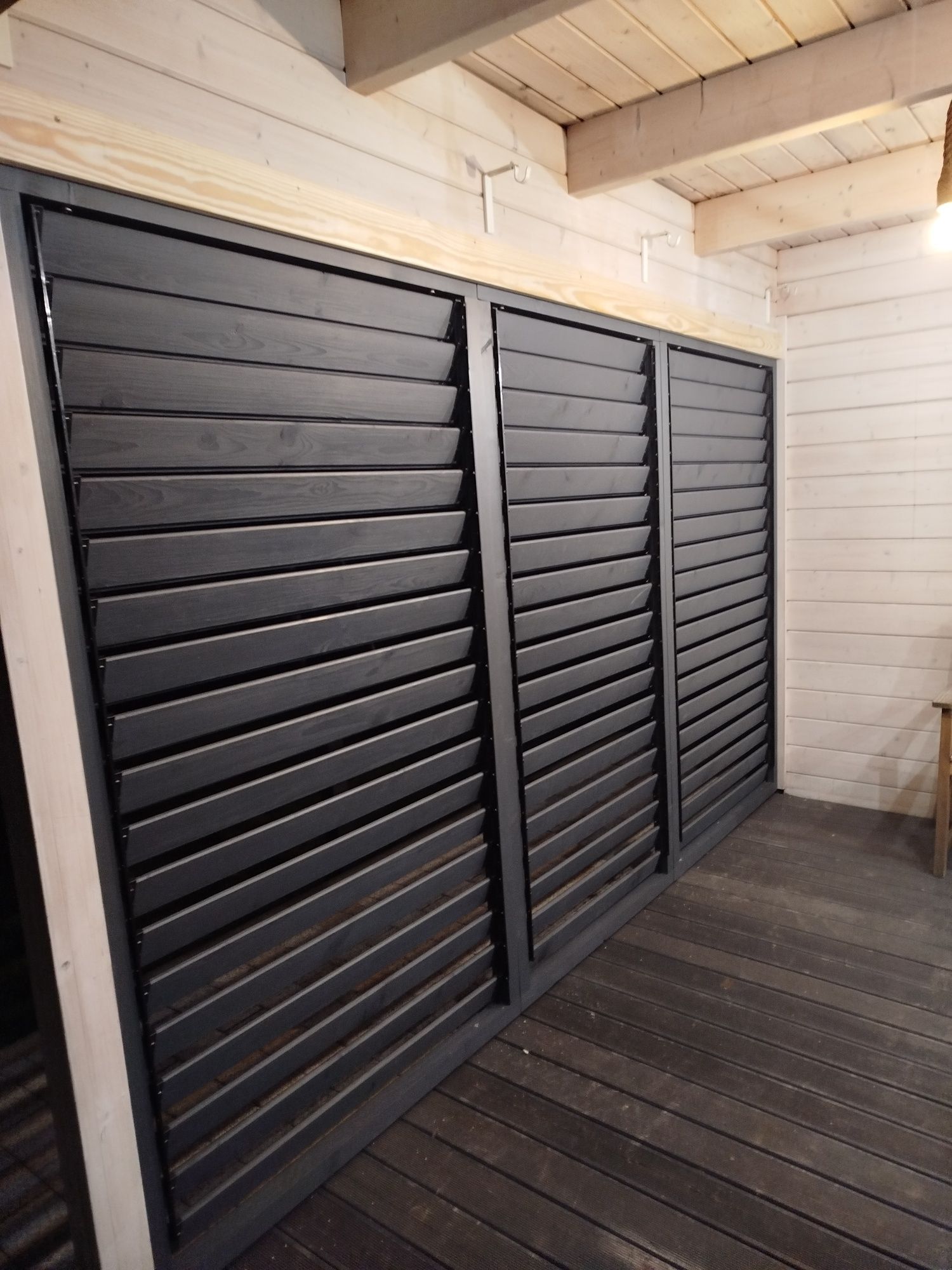 Żaluzje ogrodowe ruchome deseczki shutters