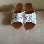 Nowe drewniaki sprzedam
