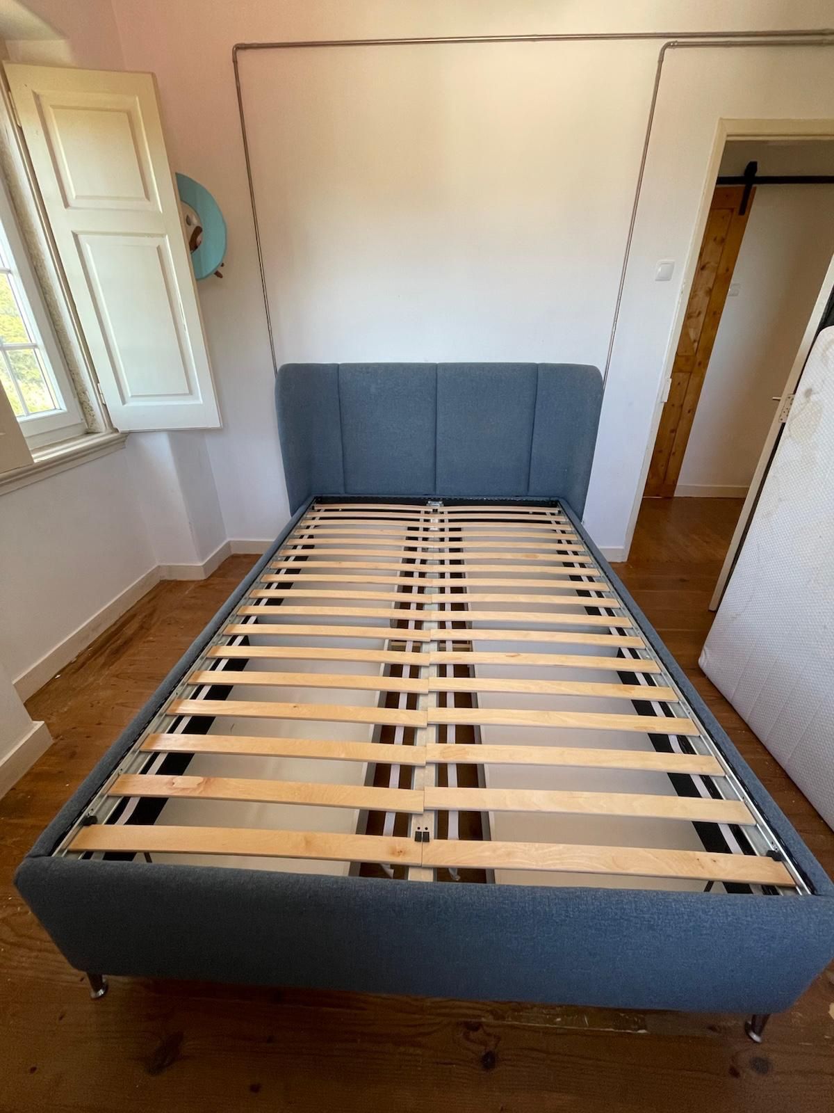 Cama casal IKEA TUFJORD