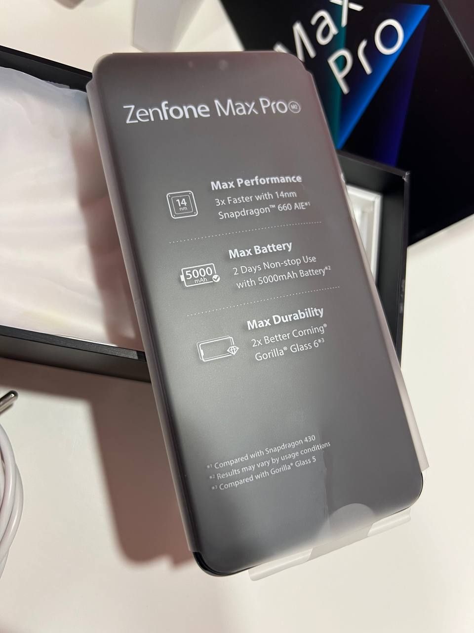 Телефон Asus Zen fon Max Pro m2