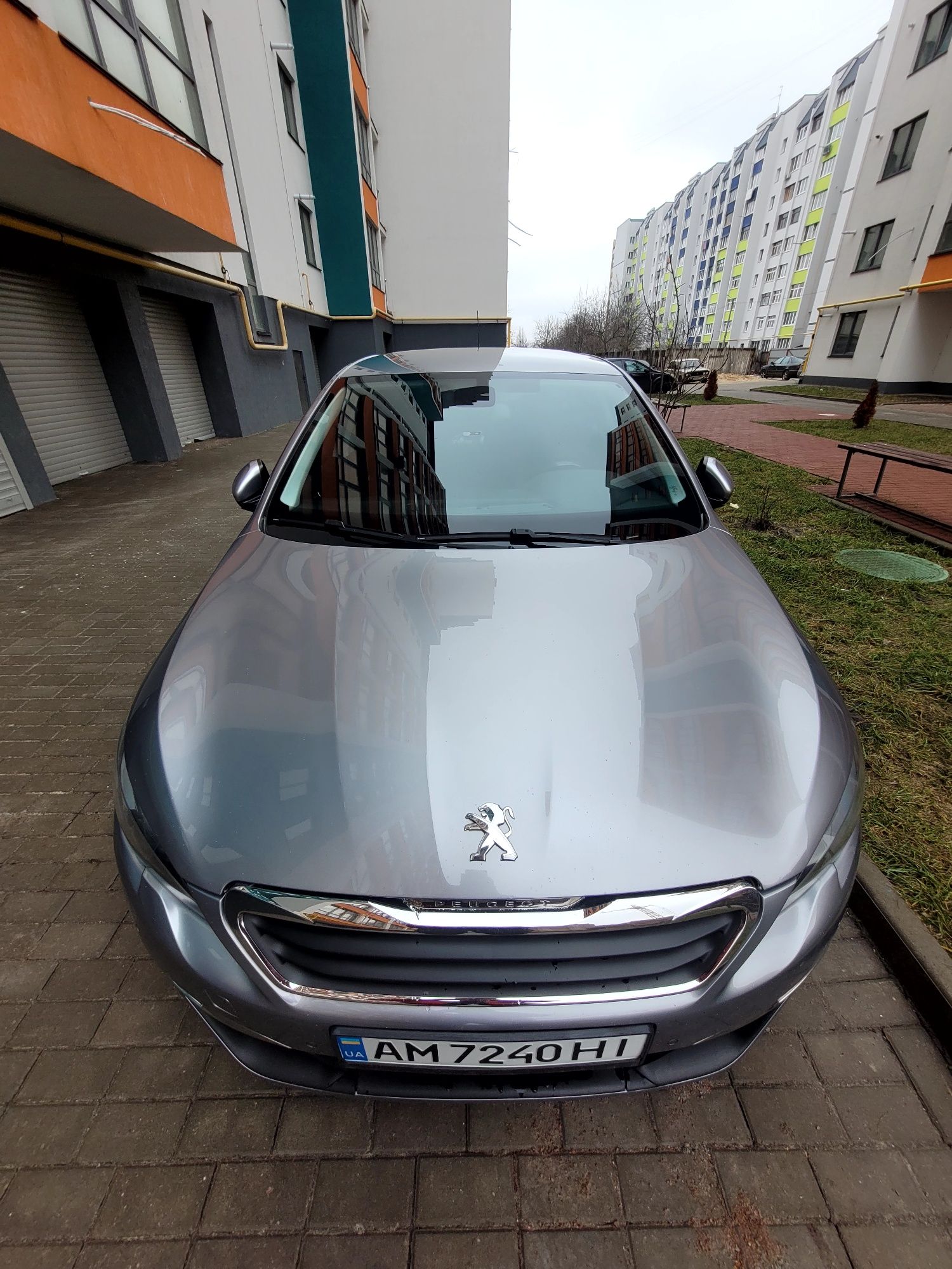 Peugeot 308 продам машину