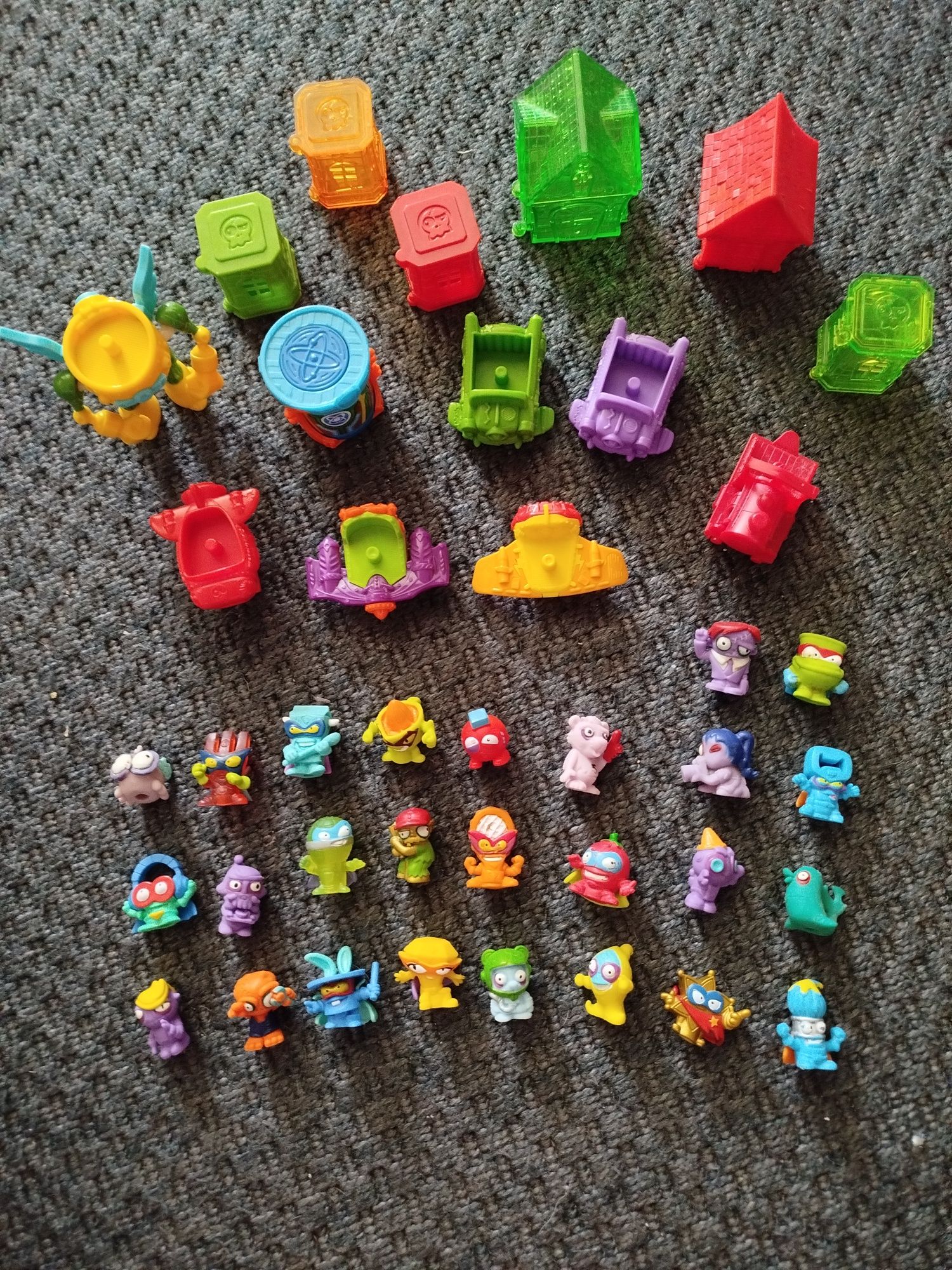 Lote Zomlings Superzings Trash Dolls Colecção