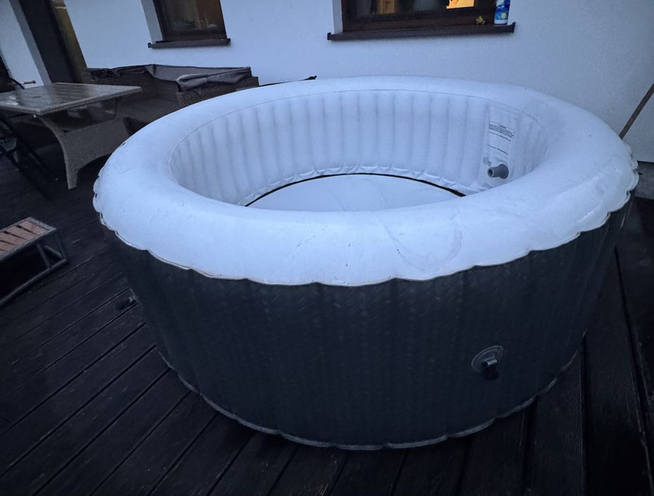 Jacuzzi SPA ogrodowe