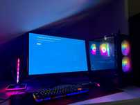 MOCNY KOMPUTER DO GIER – RX 7600| i3-13100F| 16GB| RGB | Windows 11